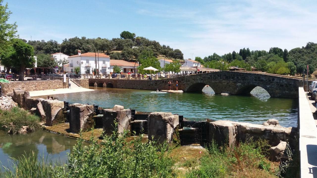 Casa Rural El Jardin Del Hueznar San Nicolás del Puerto المظهر الخارجي الصورة